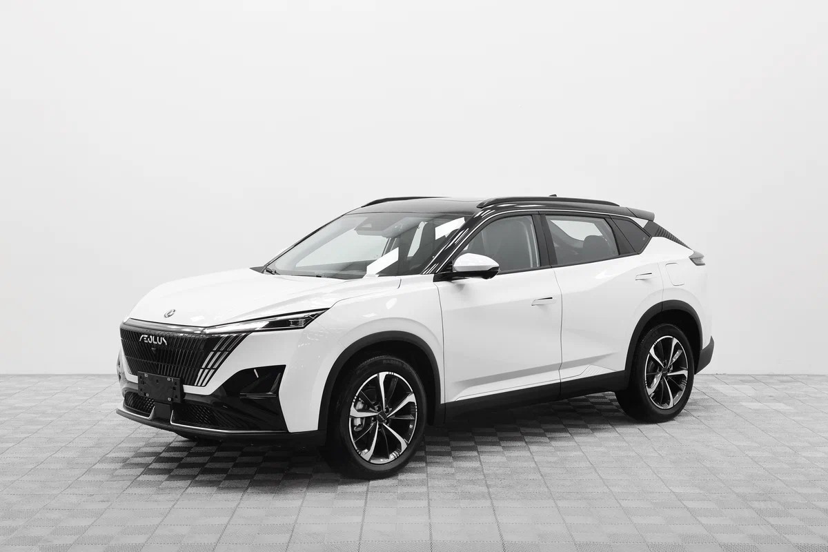 Dongfeng Mage с автосалона по цене от 1 400 000 рублей